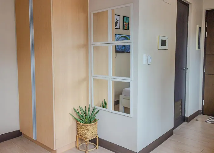 Apartment Cozy In Salcedo Village Makati Near Ayala *