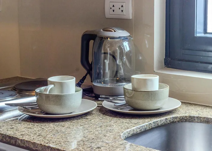 Apartment Cozy In Salcedo Village Makati Near Ayala