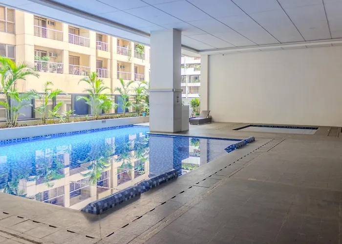 Cozy In Salcedo Village Makati Near Ayala Apartment